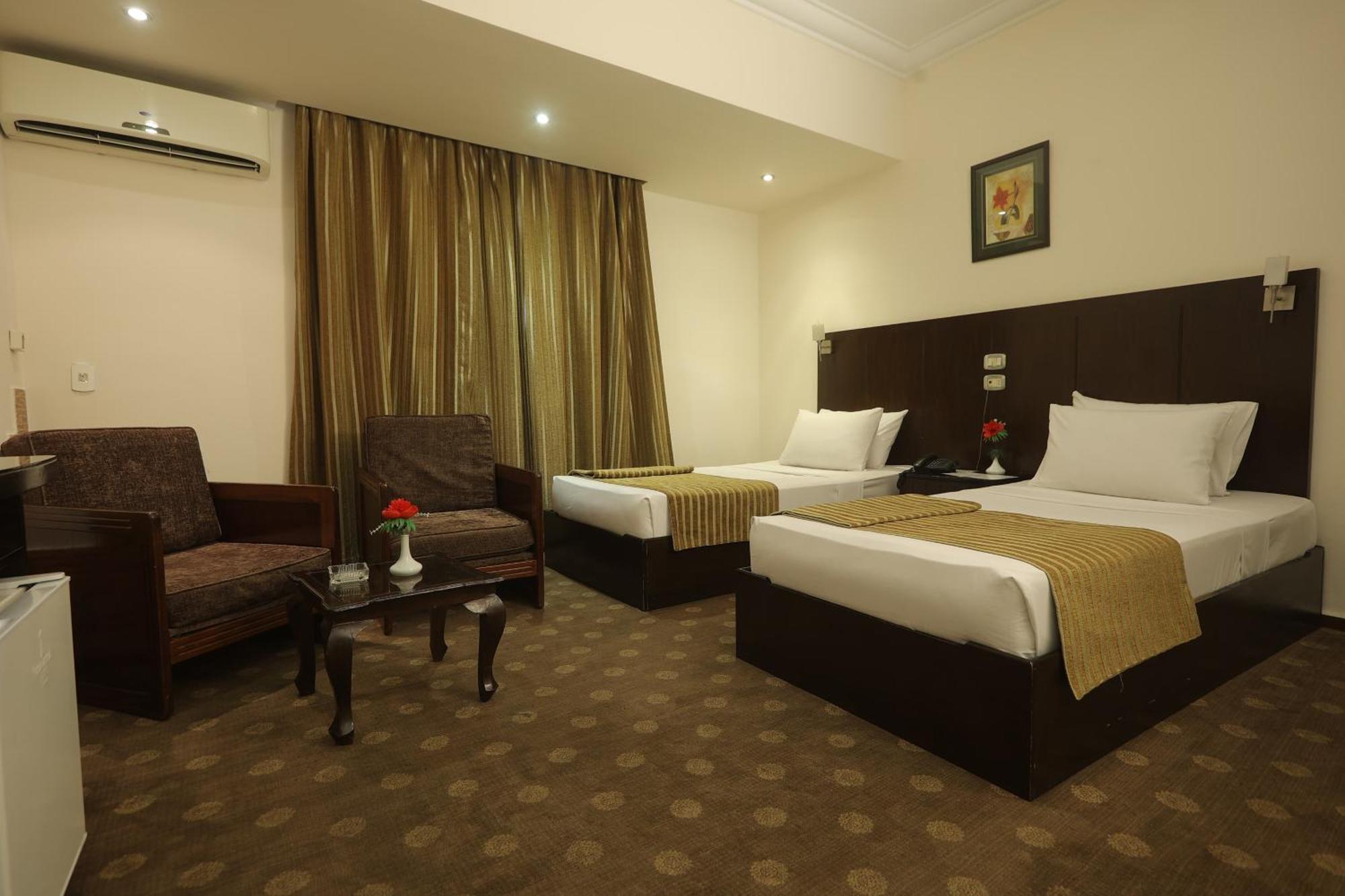 Aura Inn Hotel Cairo Giza Exteriör bild
